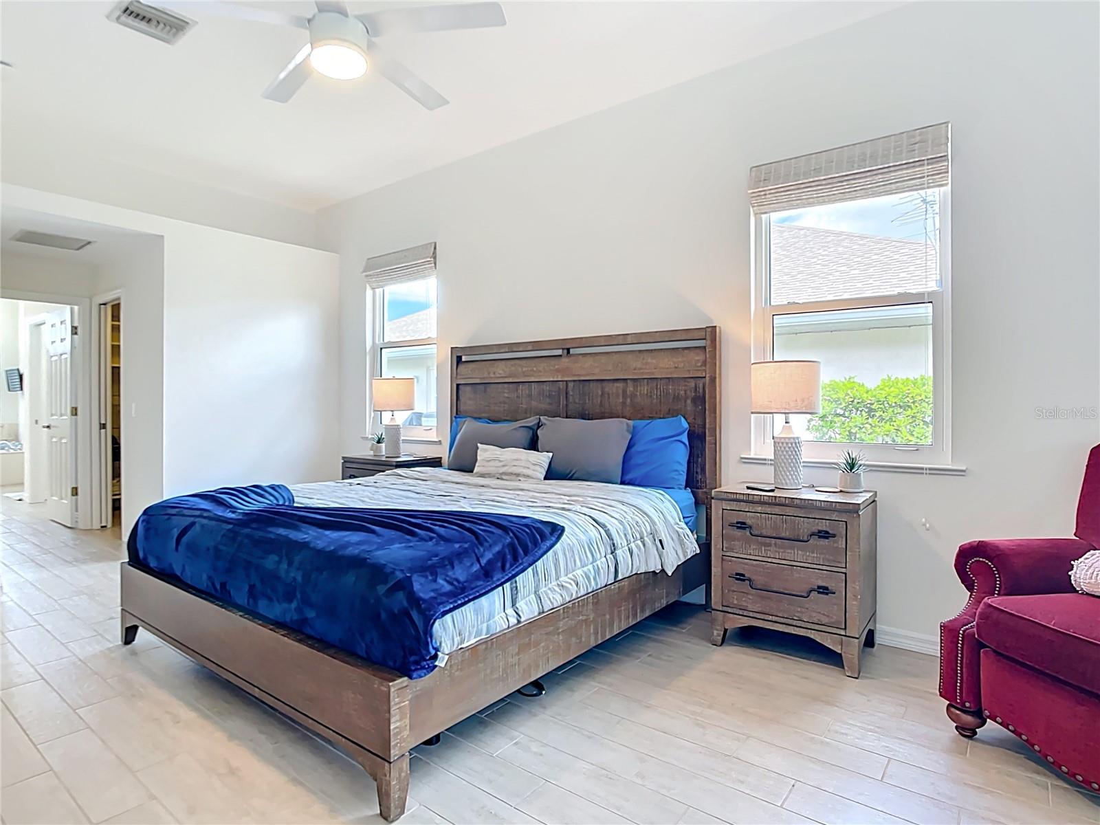 613 Boundary Boulevard