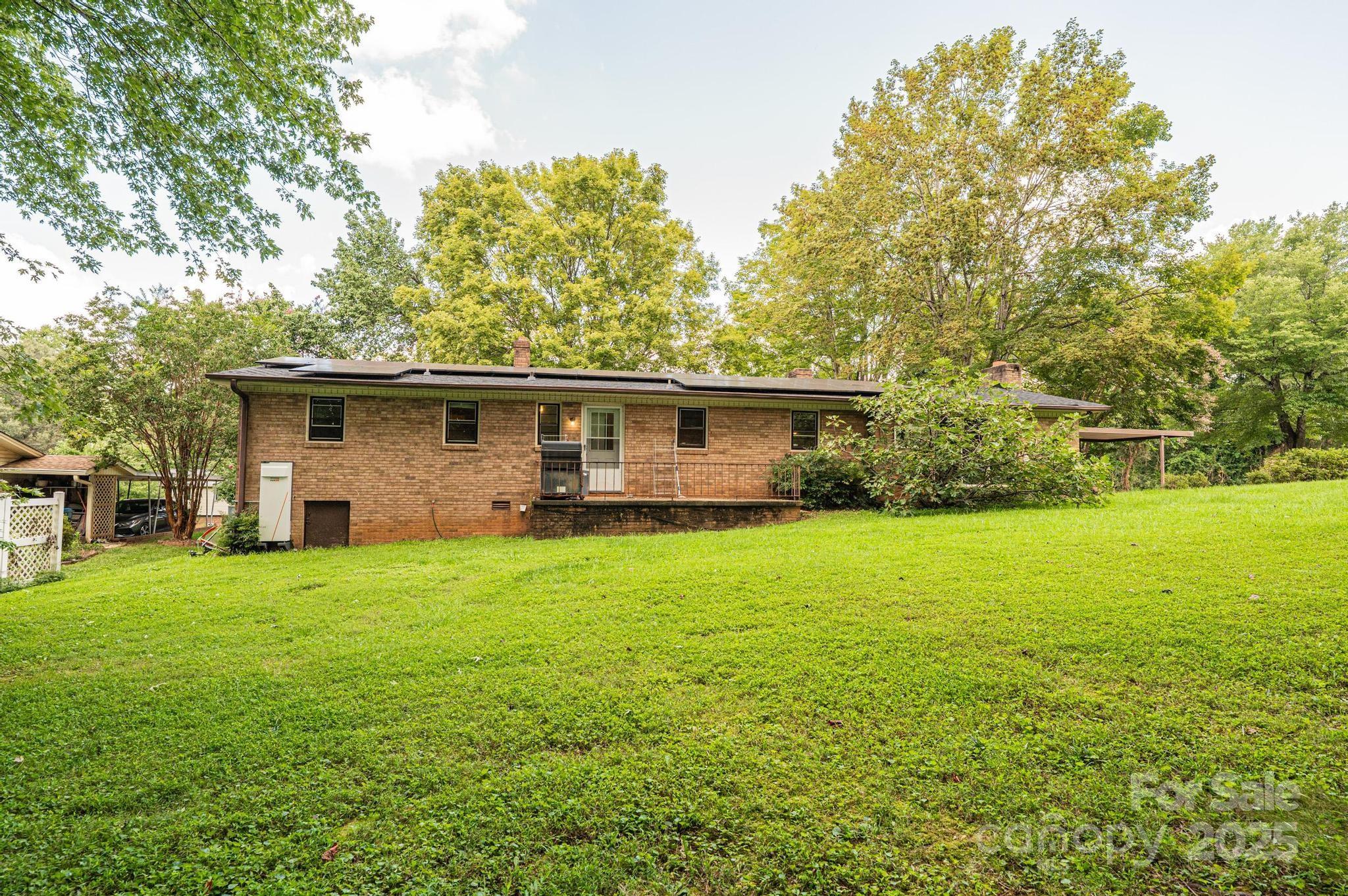 1460 23rd Avenue Place NE