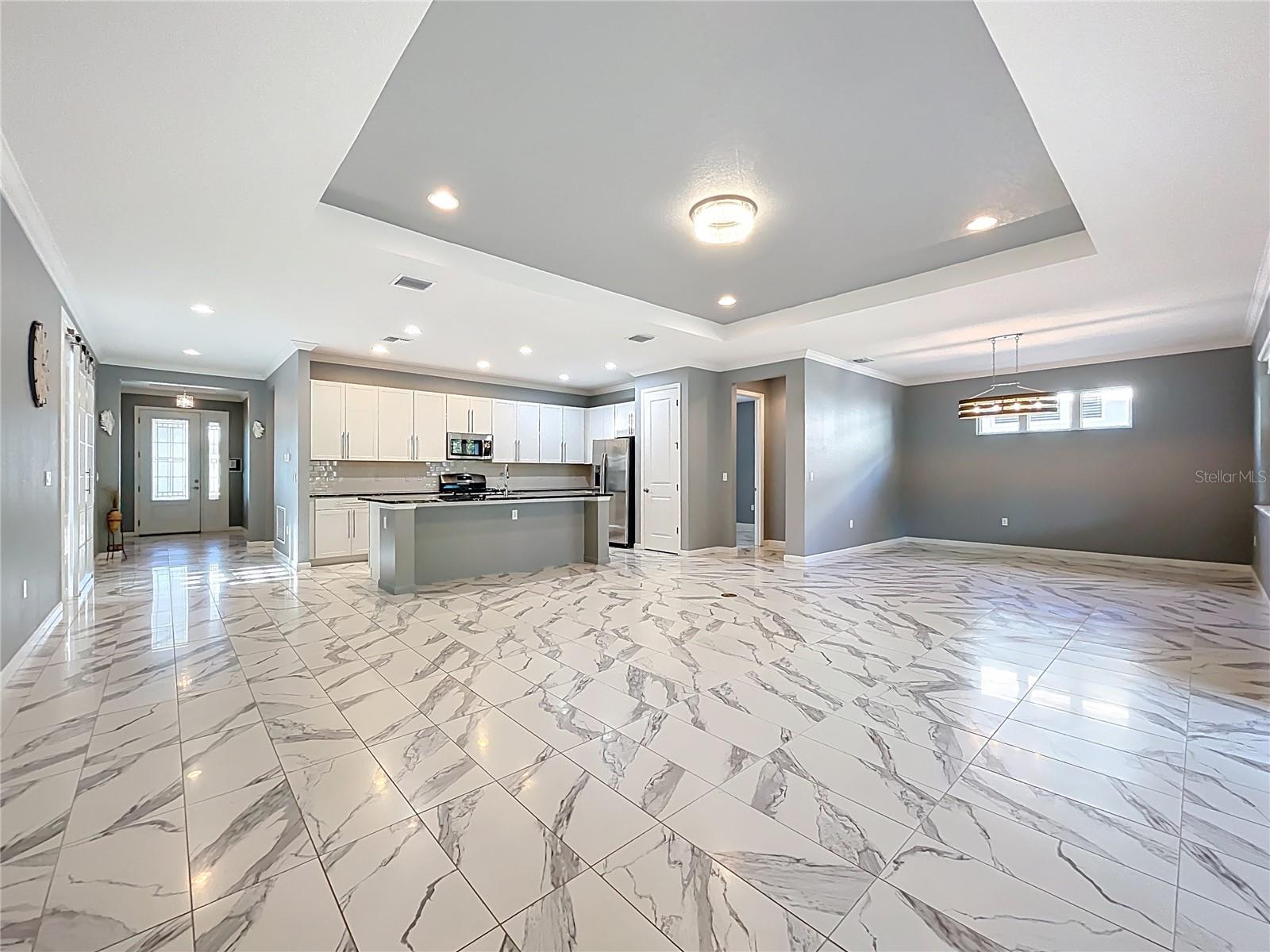 295 Northcote Court