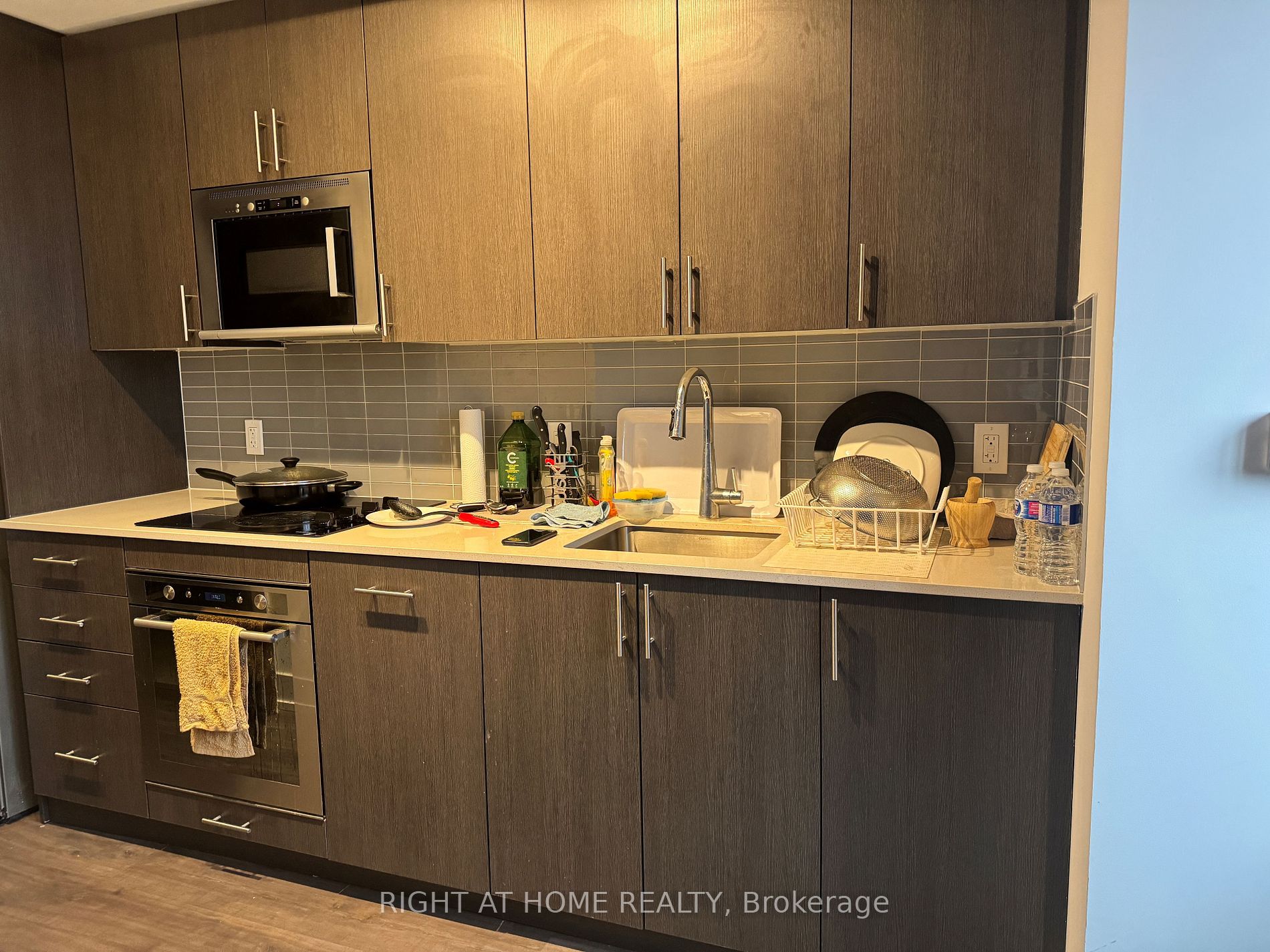 2550 Simcoe St N St 2403