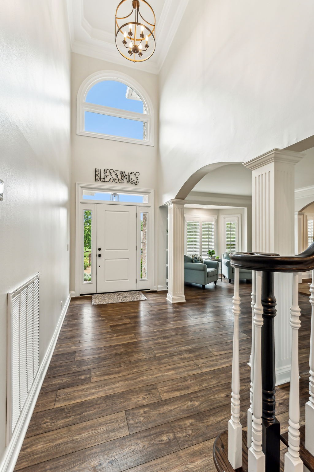 3016 Trotters Ln