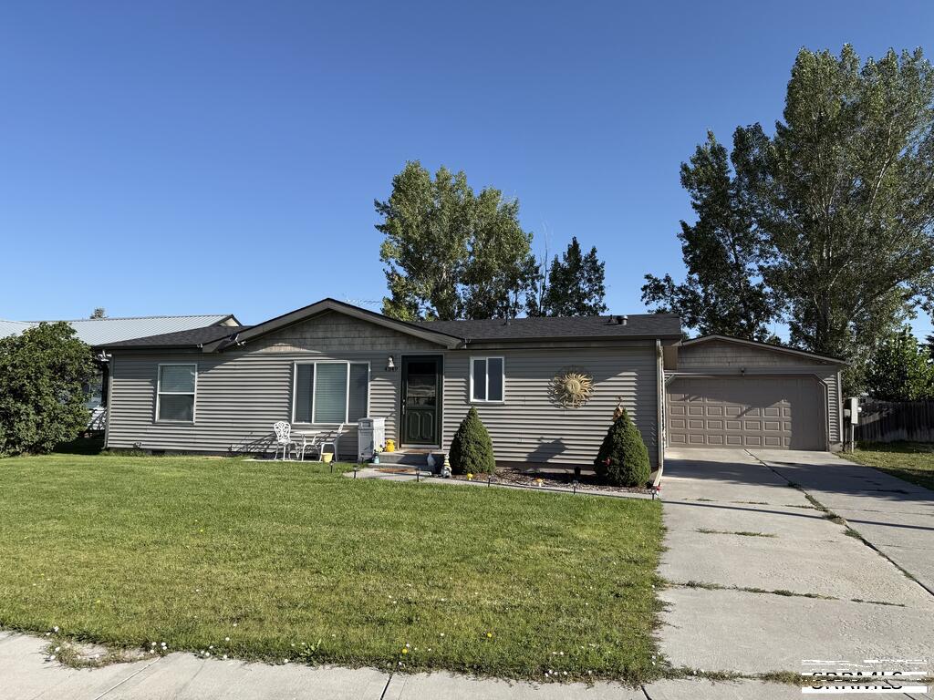 4349 Wagonwheel Cir