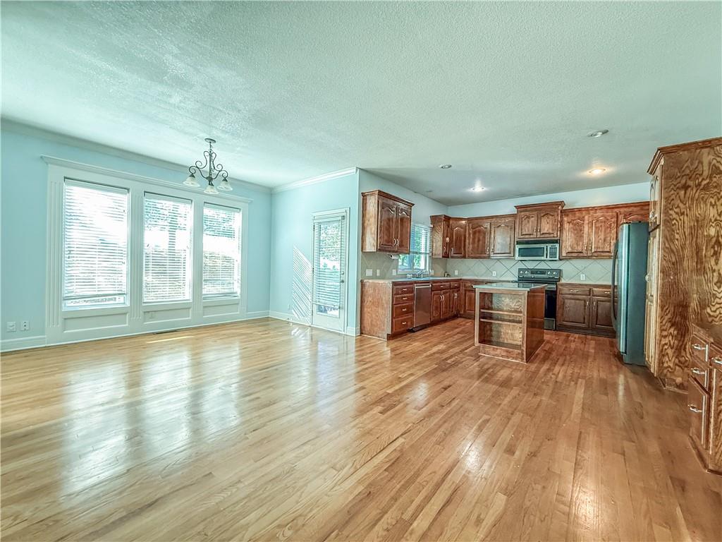 10308 N Lucerne Avenue