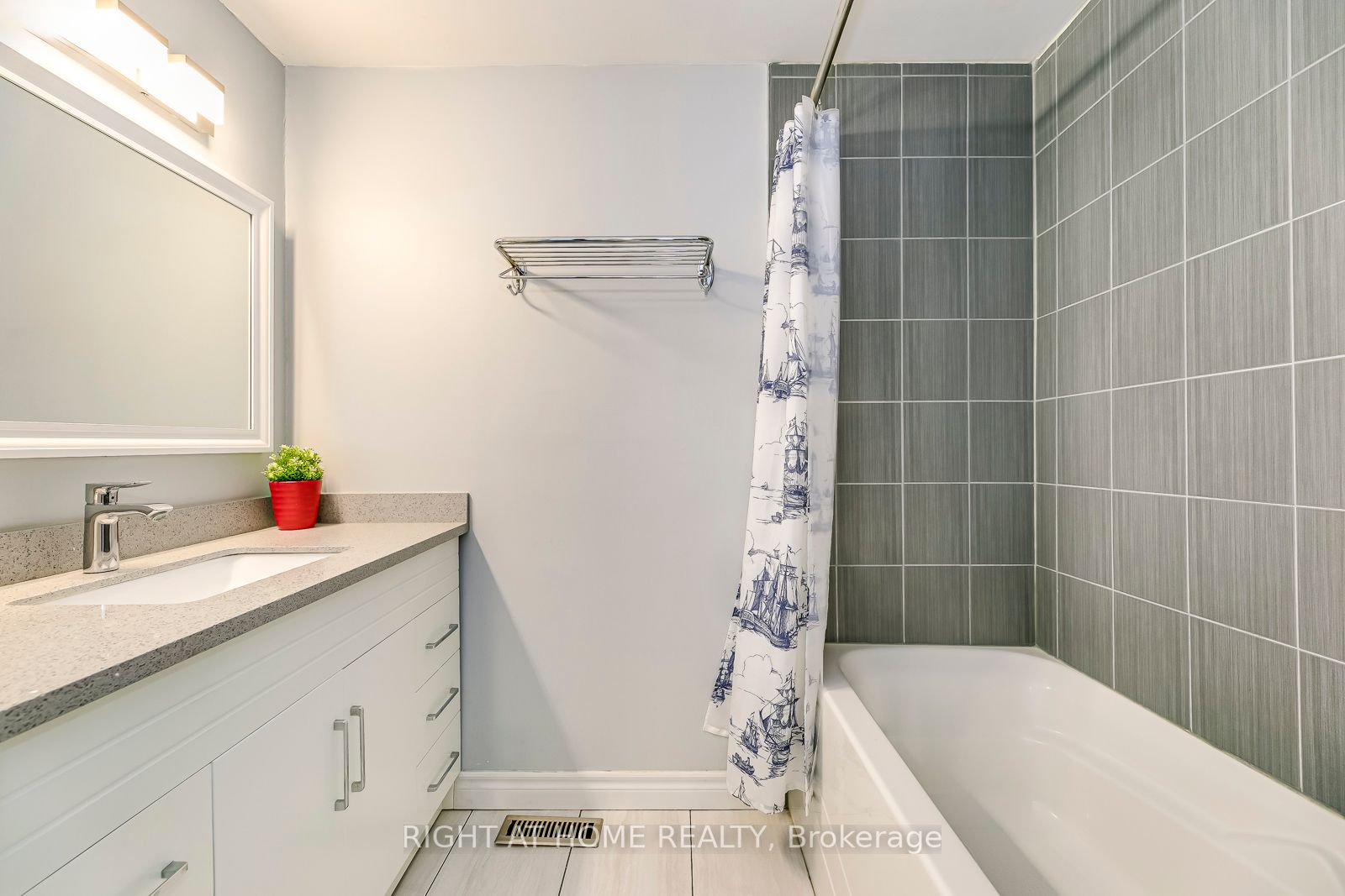 3125 W Fifth Line 76