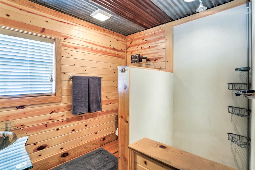 809 E Highway Street