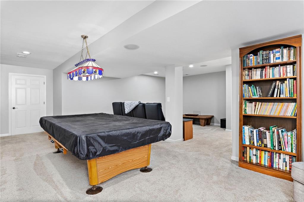 9407 W 124th Terrace