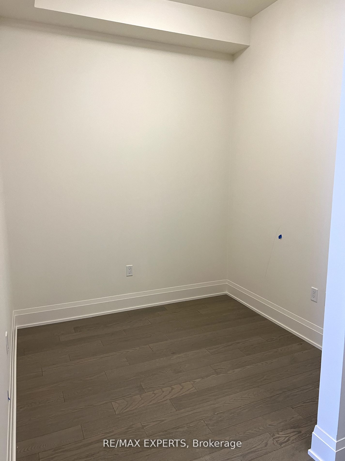 9000 N Jane St PH216