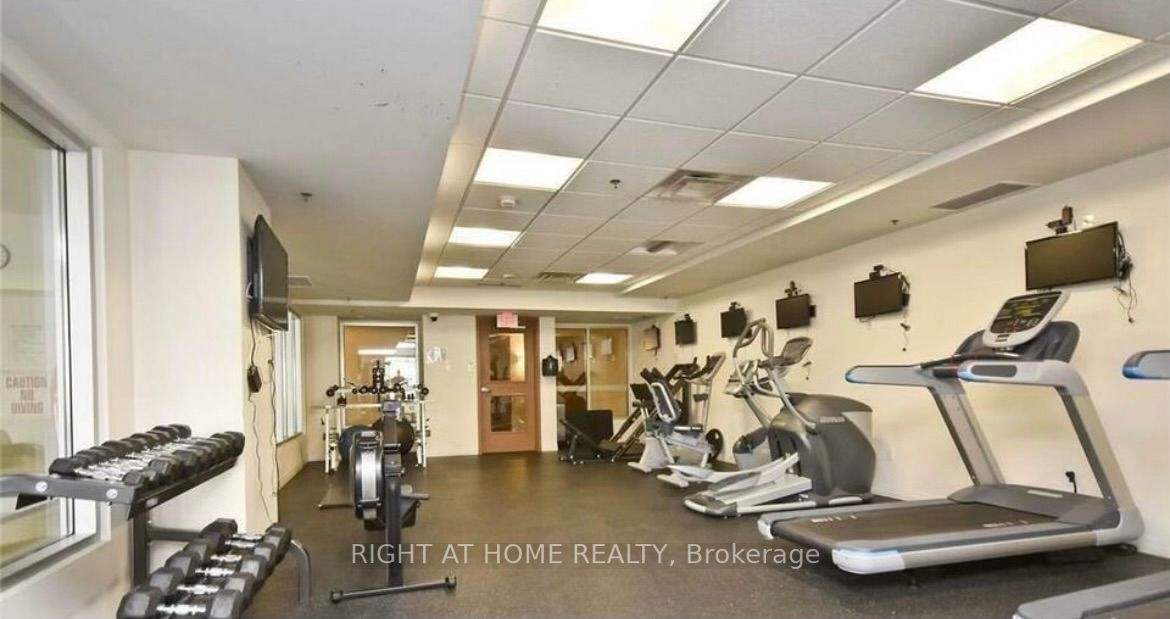 195 Besserer St 2008