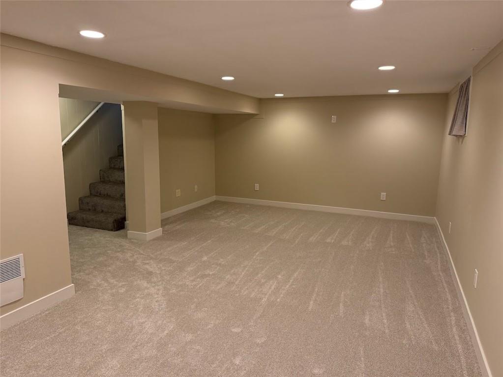 3707 NE 49th Terrace