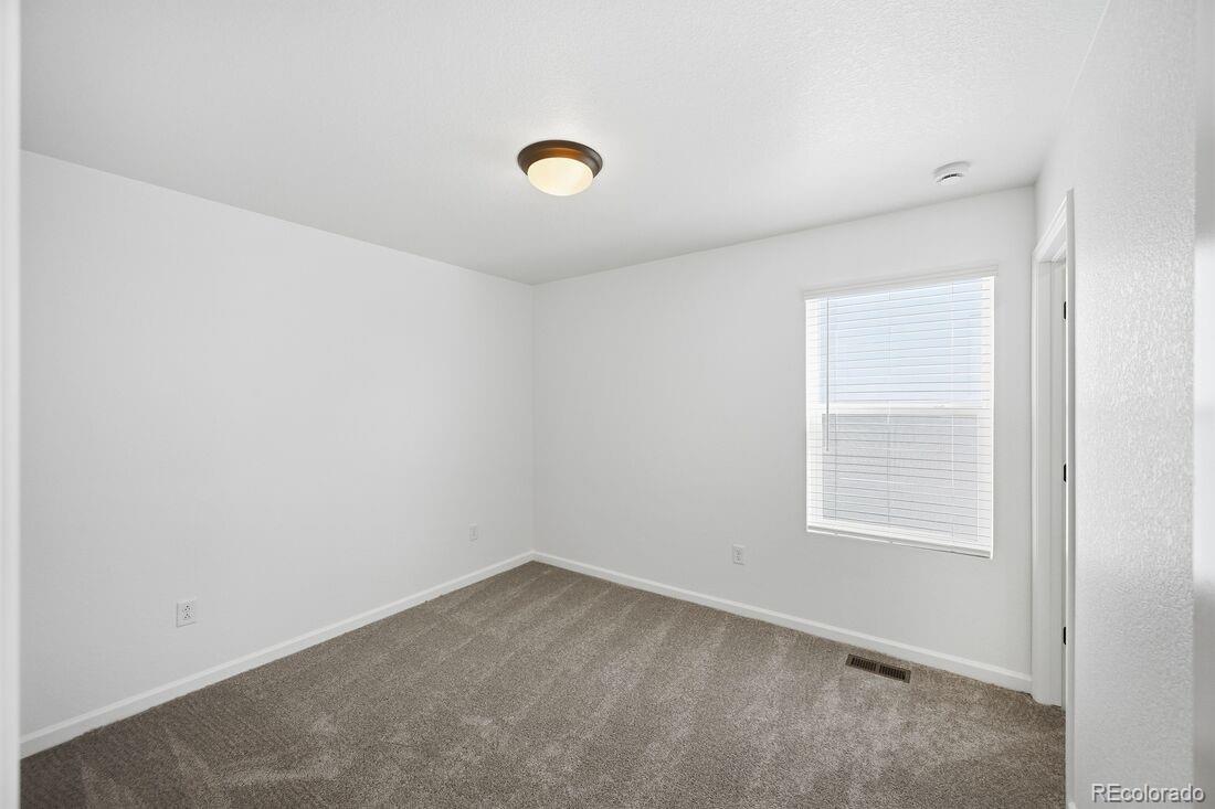 1185 Prospect Aly