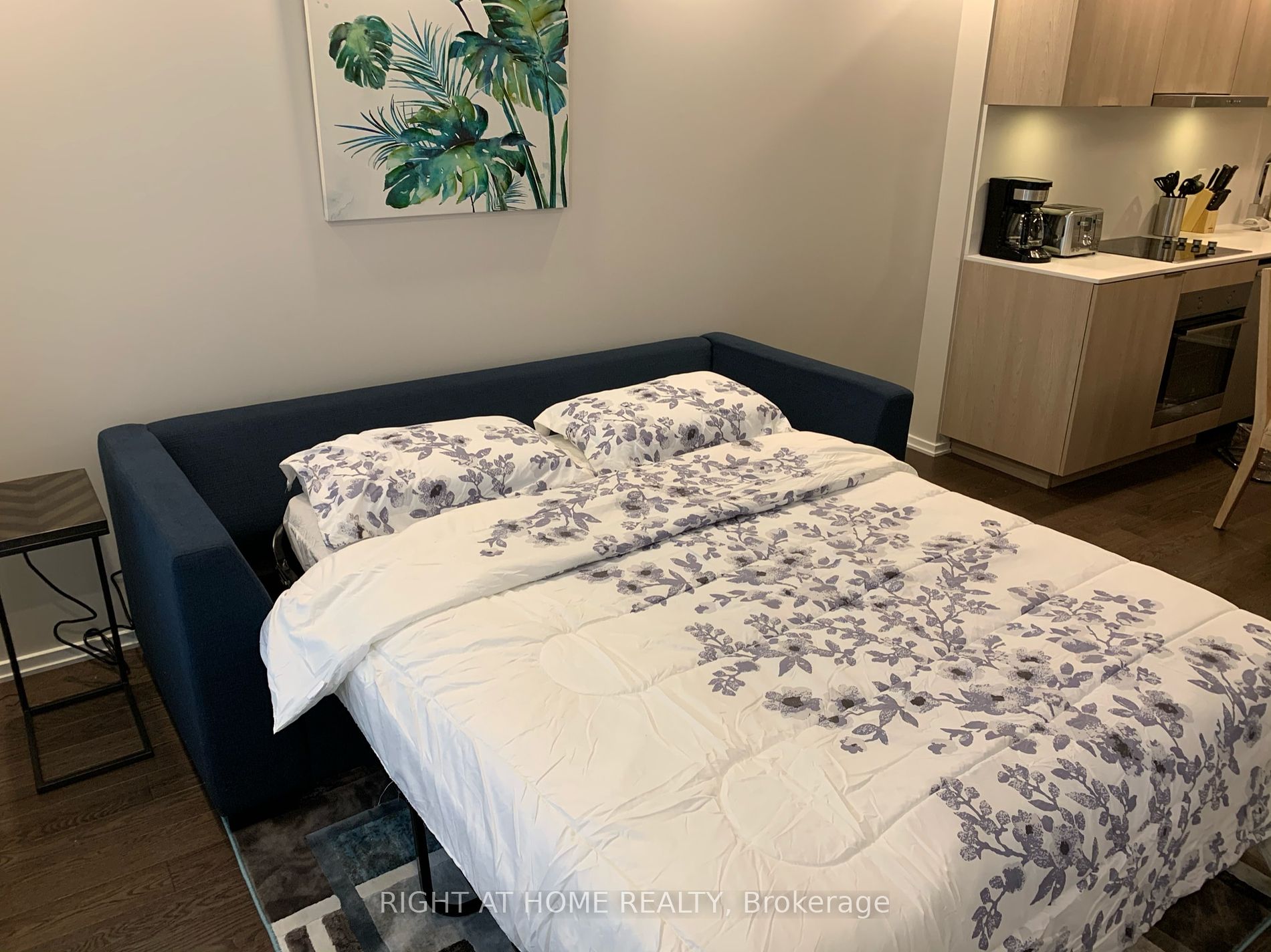 12 Bonnycastle St 614