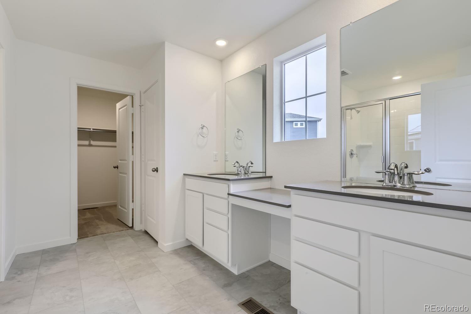 3914 N Picadilly Court