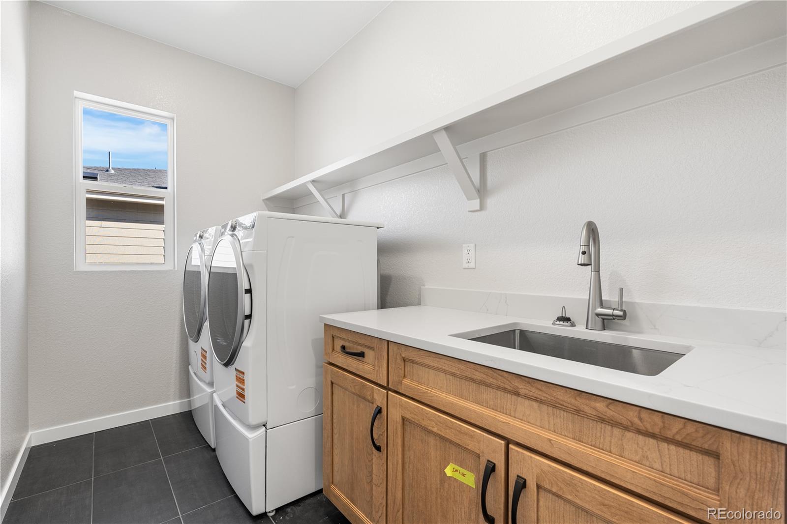 1250 Bridgefield Road