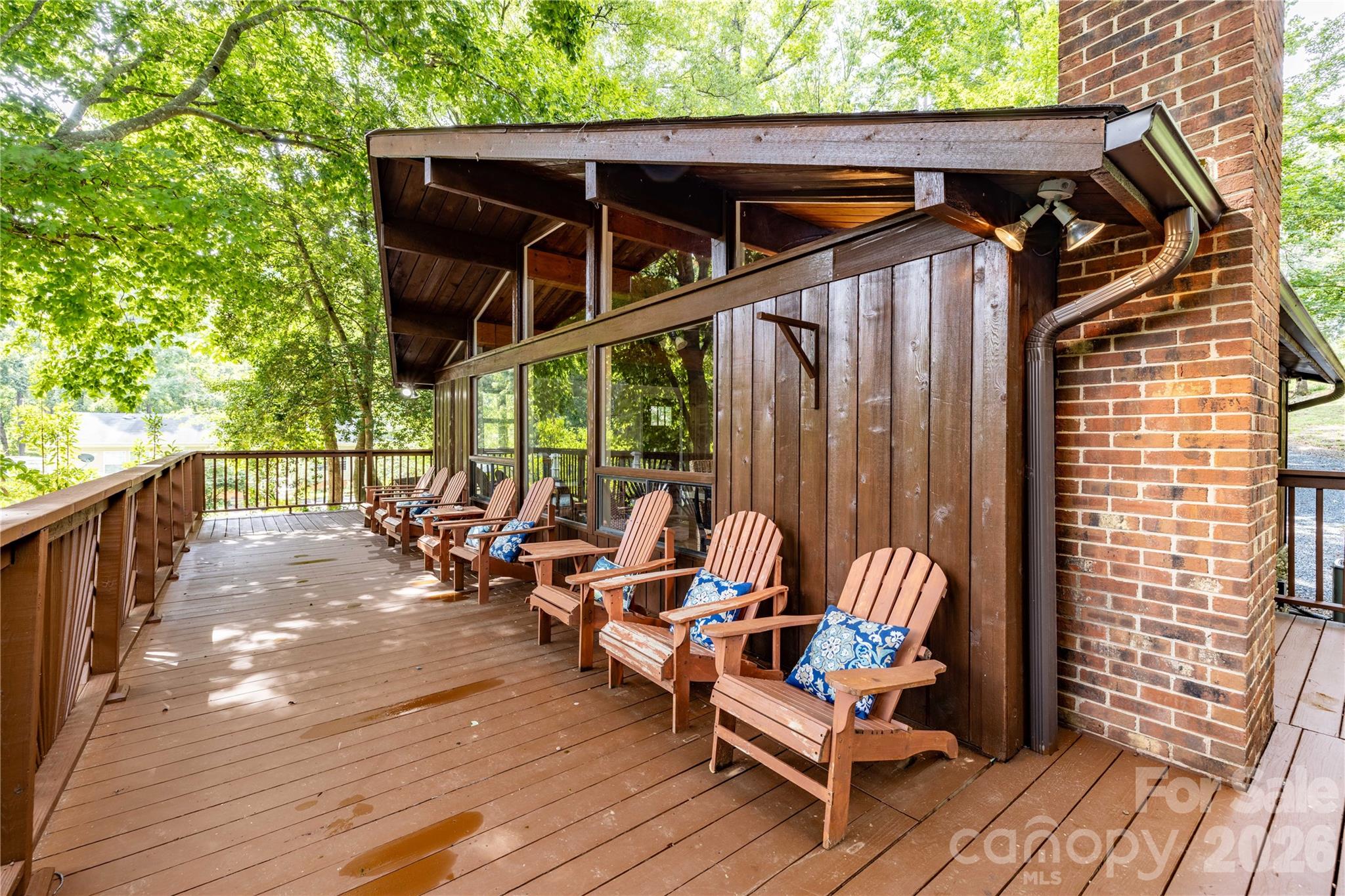 825 Emerald Shores Road