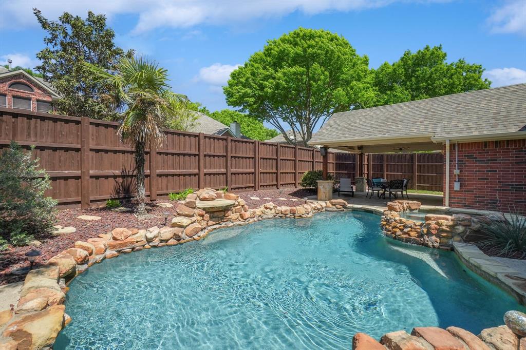 3808 Glenshannon Lane