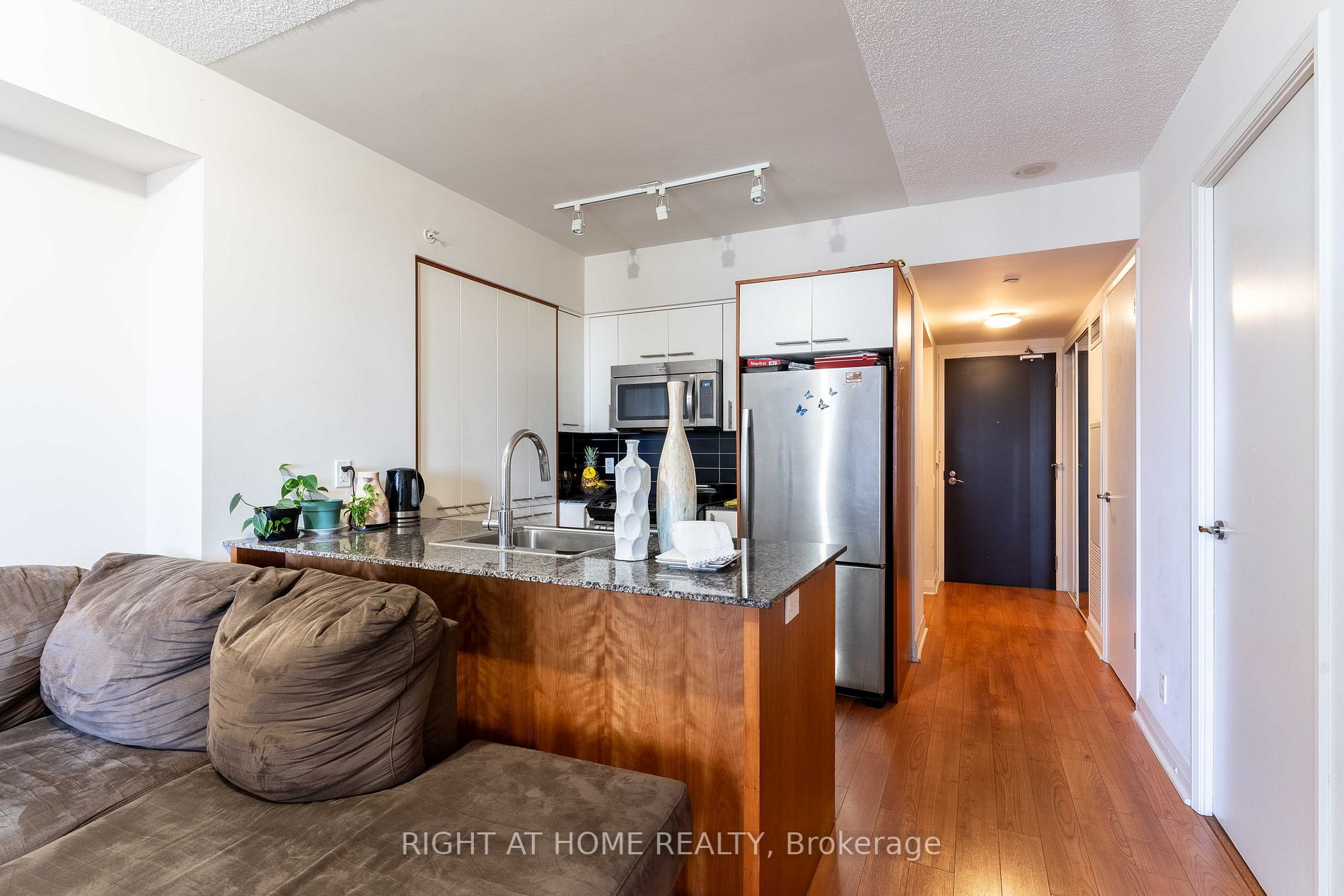 5 Valhalla Inn Rd 1305