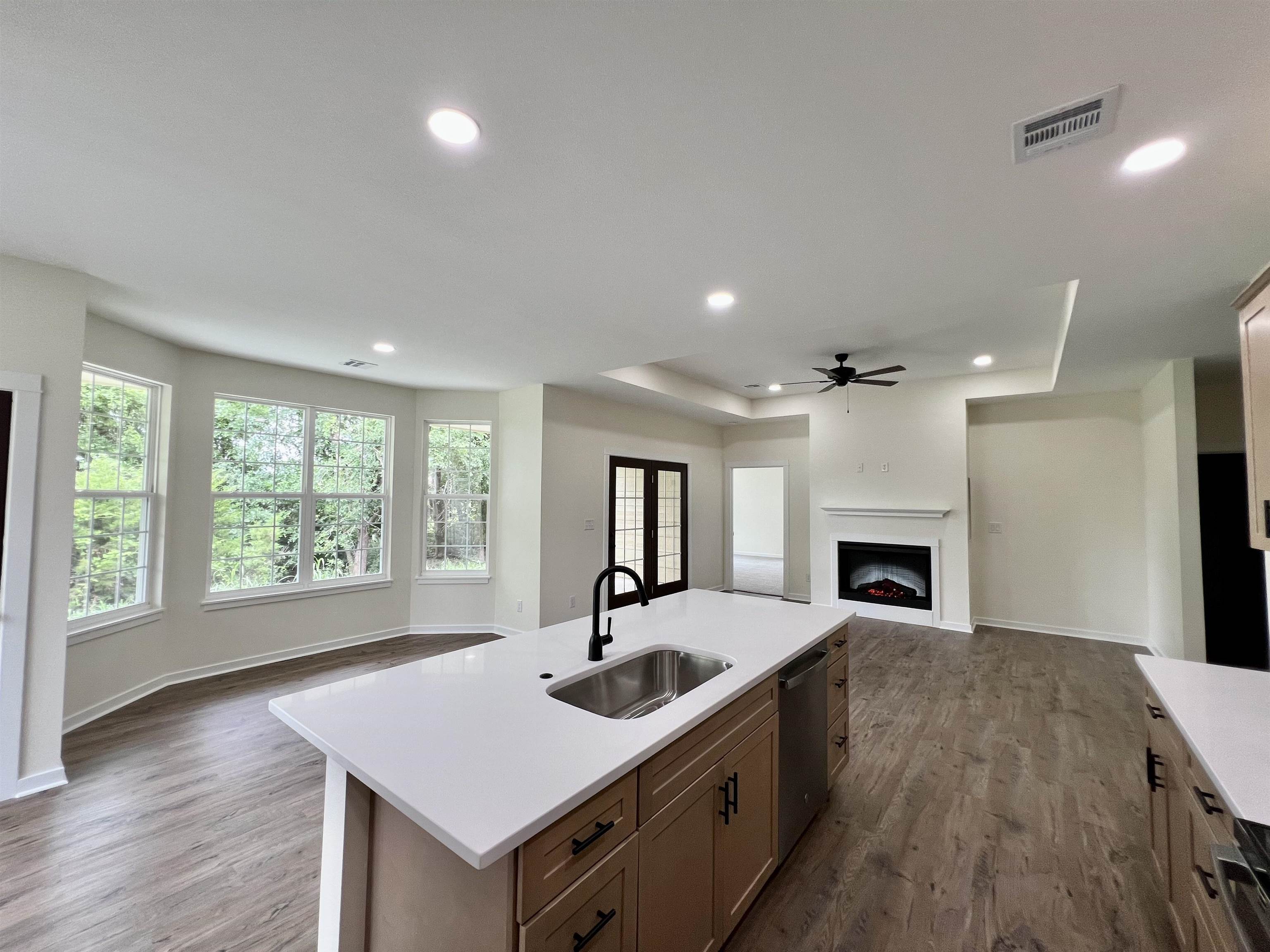 208 Castle Pines Dr