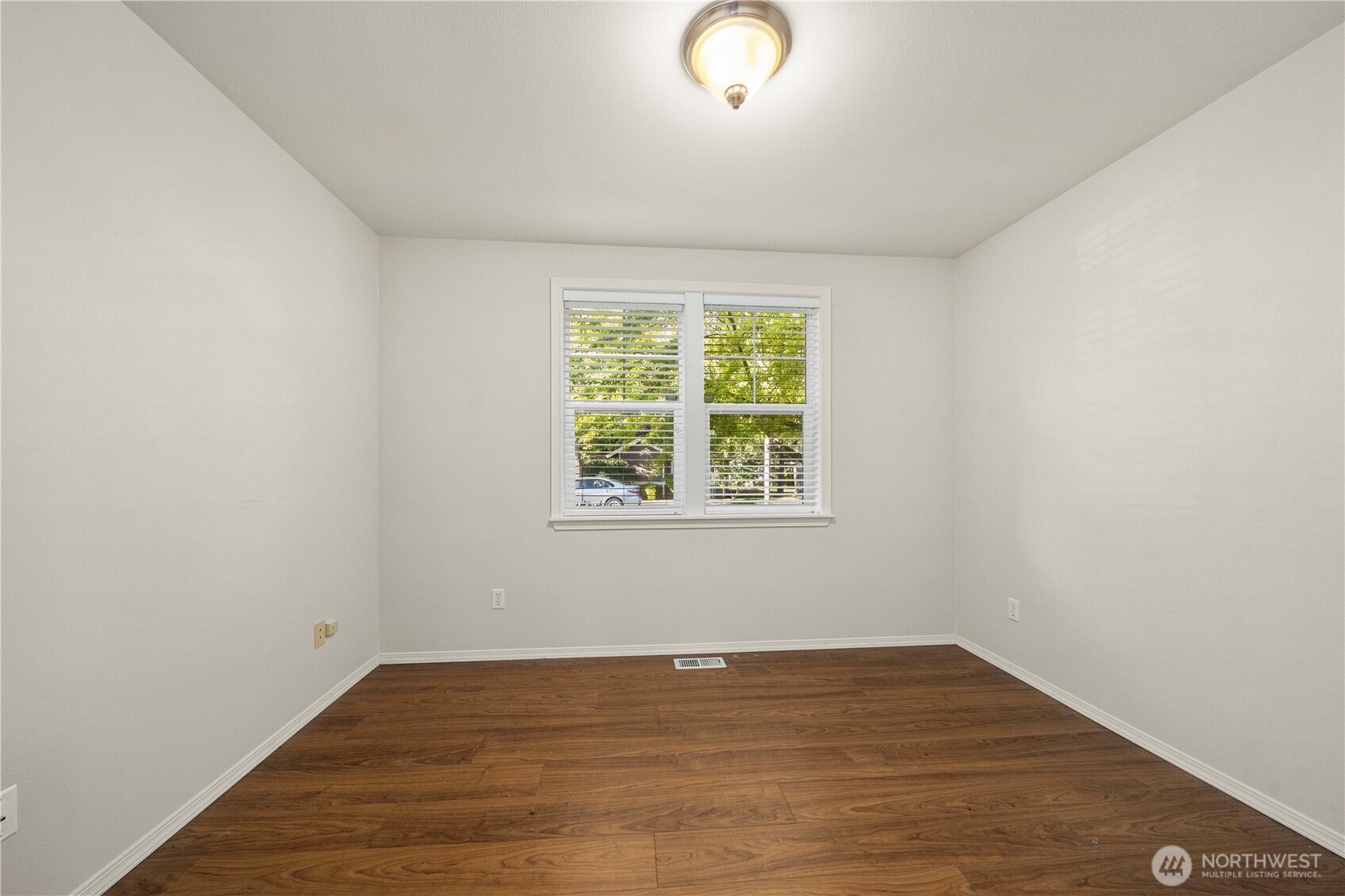 4505 7th Street SE 13