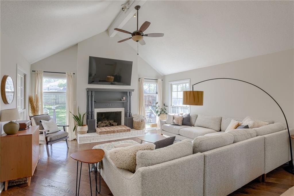 6623 Cottonwood Drive