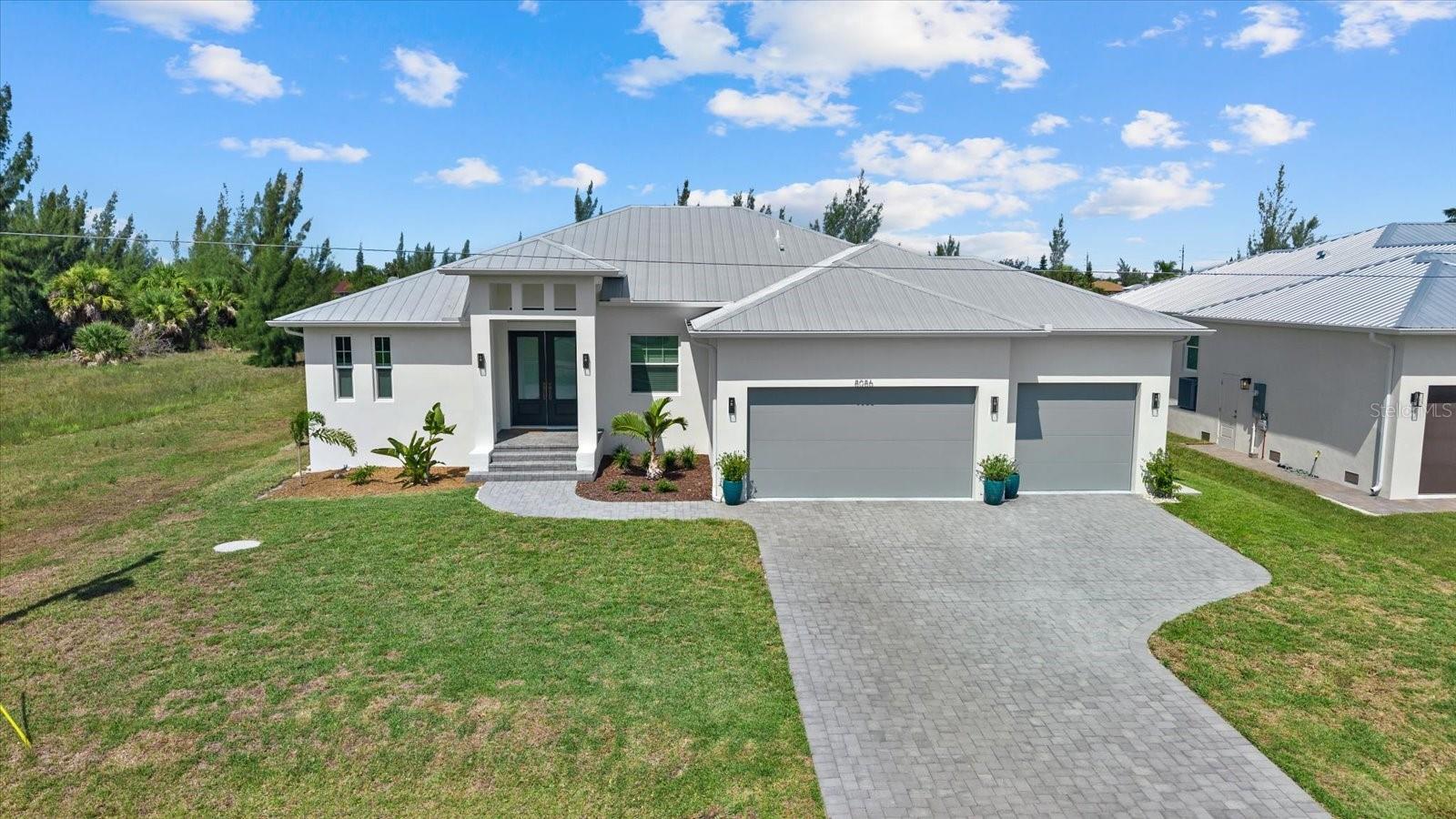 8086 Clyde Circle