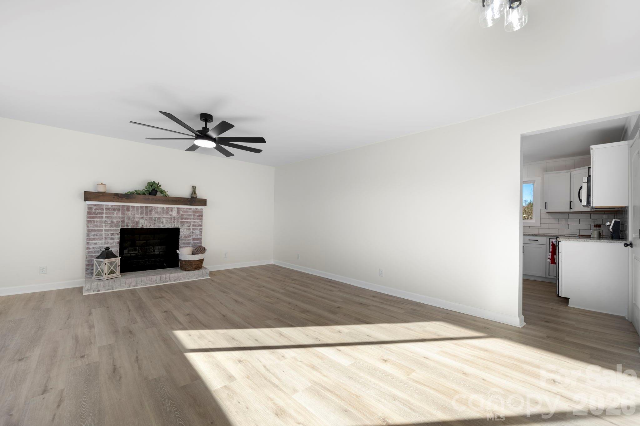 106 Royalwood Drive