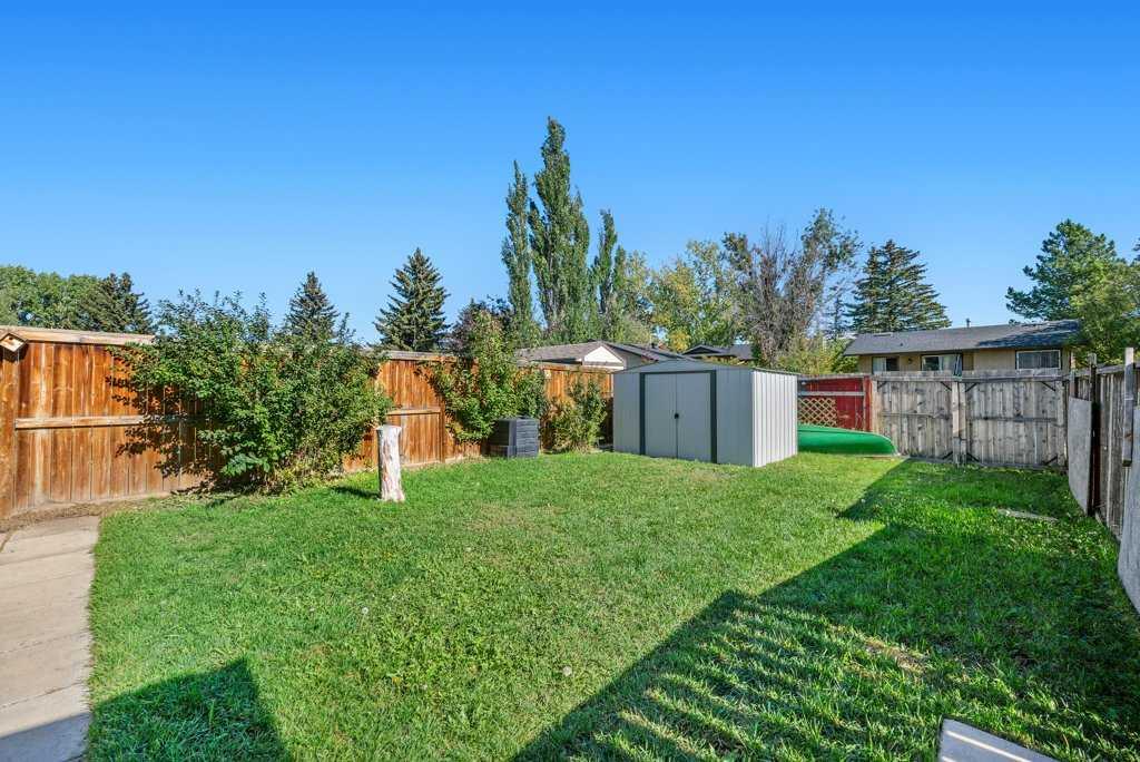 3 Falsby Place NE