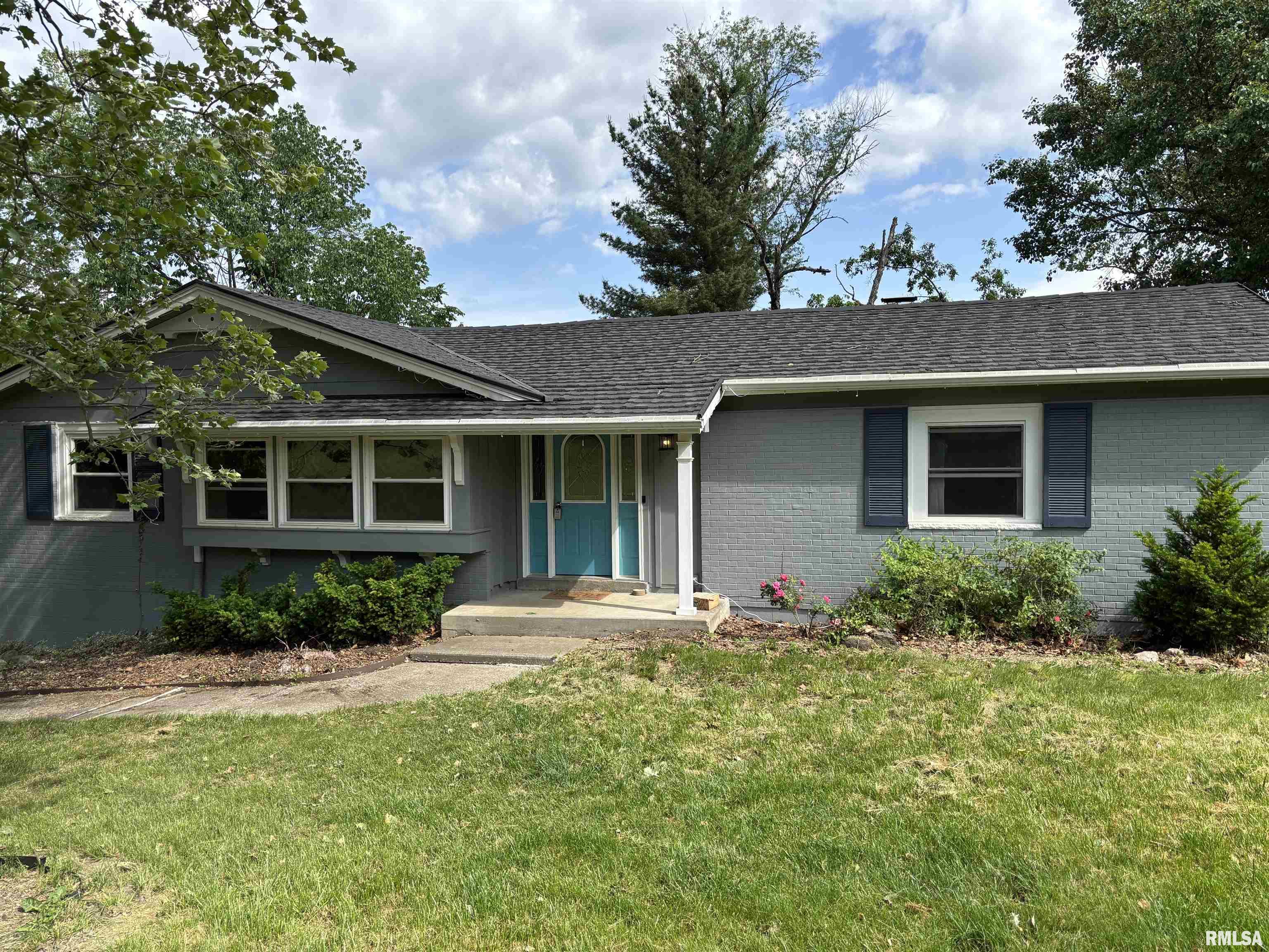 304 Country Lane