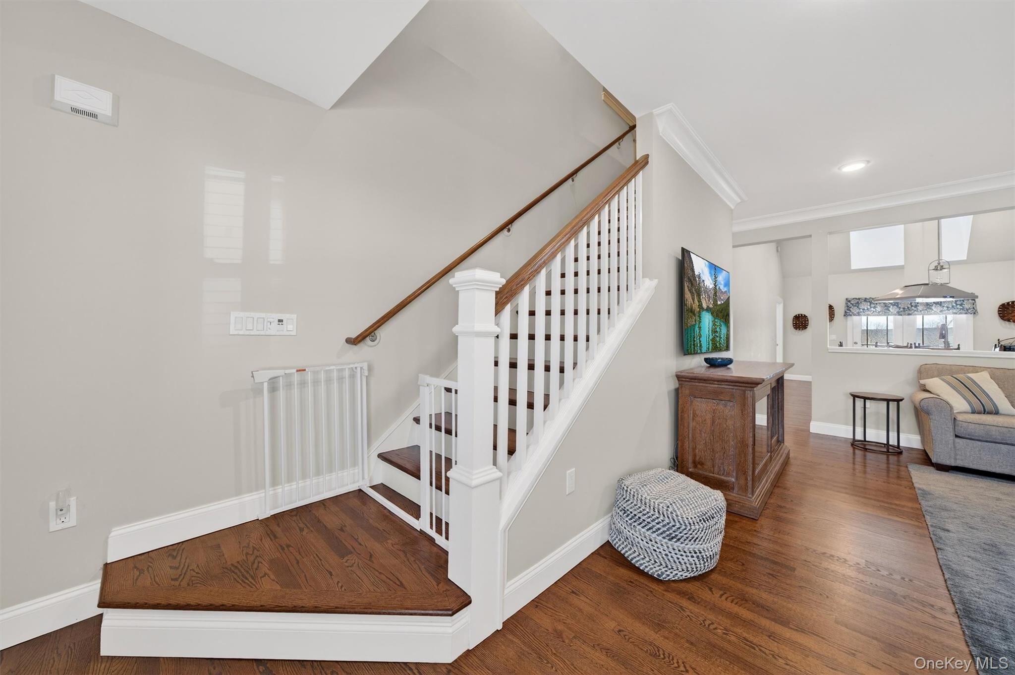 4 Strasser Place