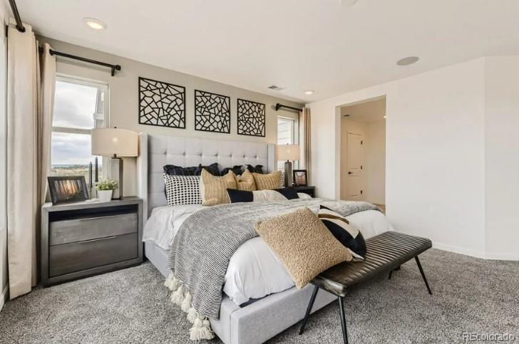 8940 Whiteclover Street