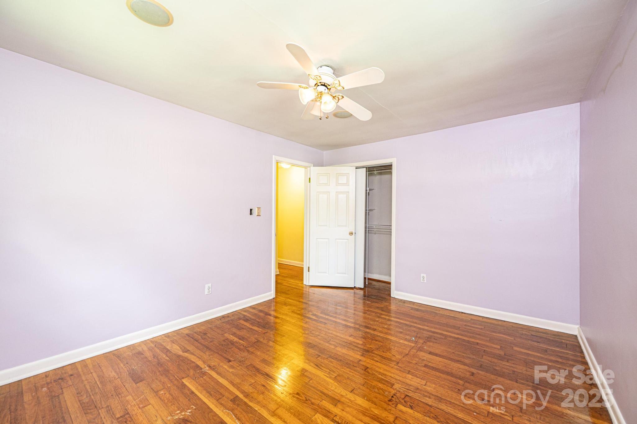 1460 23rd Avenue Place NE