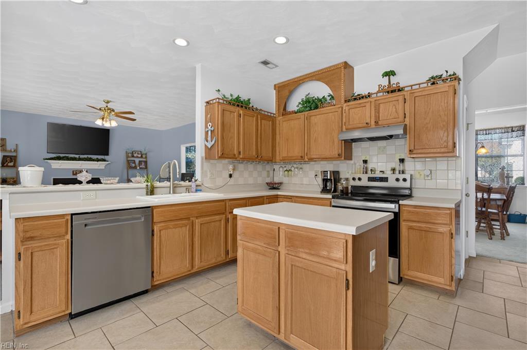 311 Lancing Way