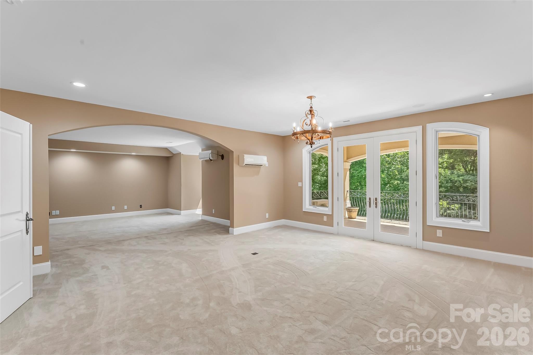 1090 Pearidge Road