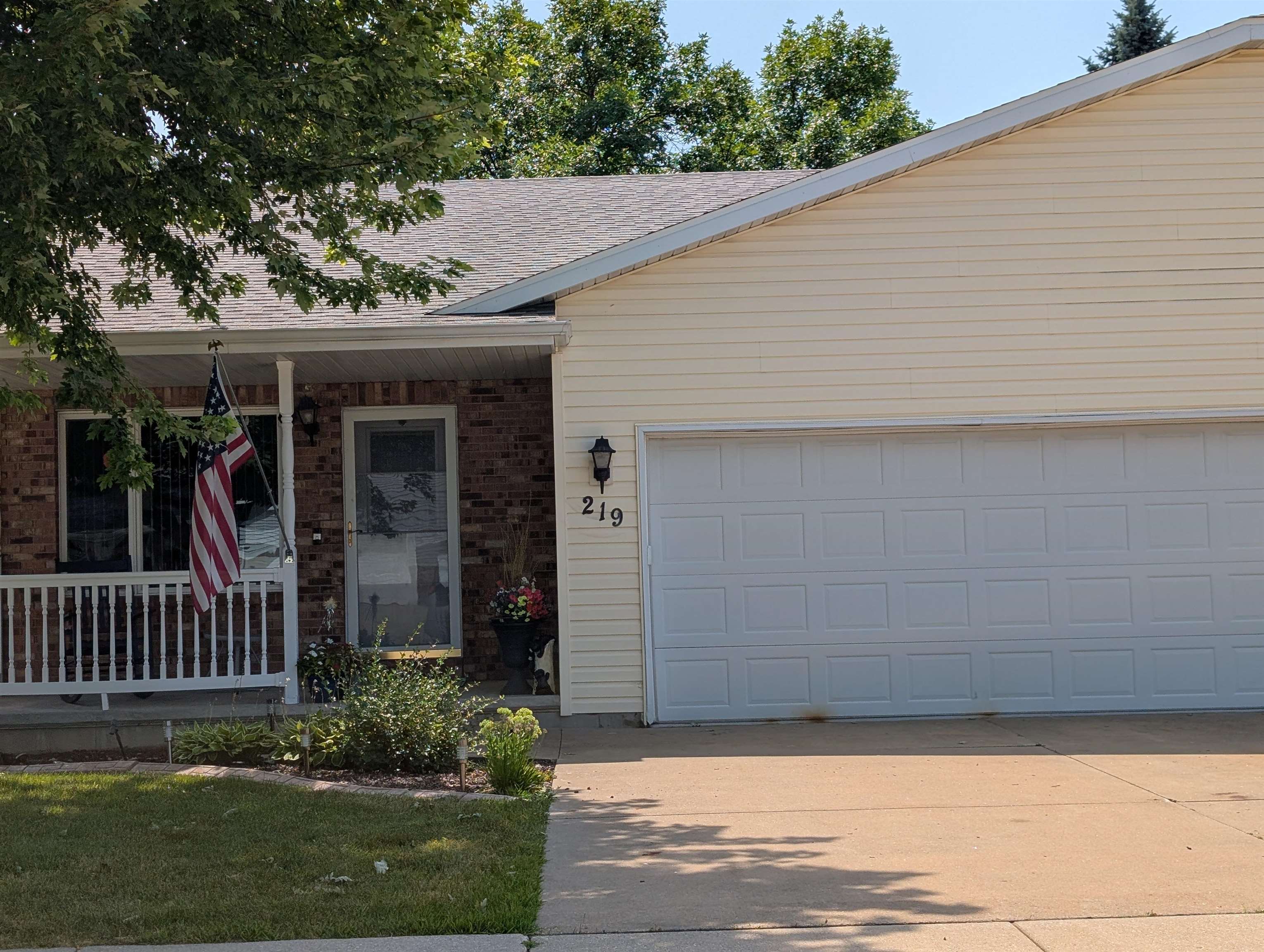 219 Parkside Court