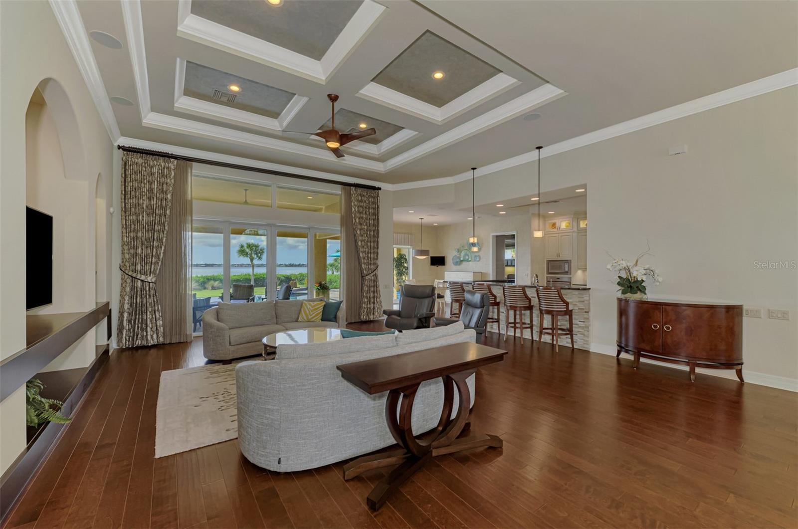3111 Rivershore Lane