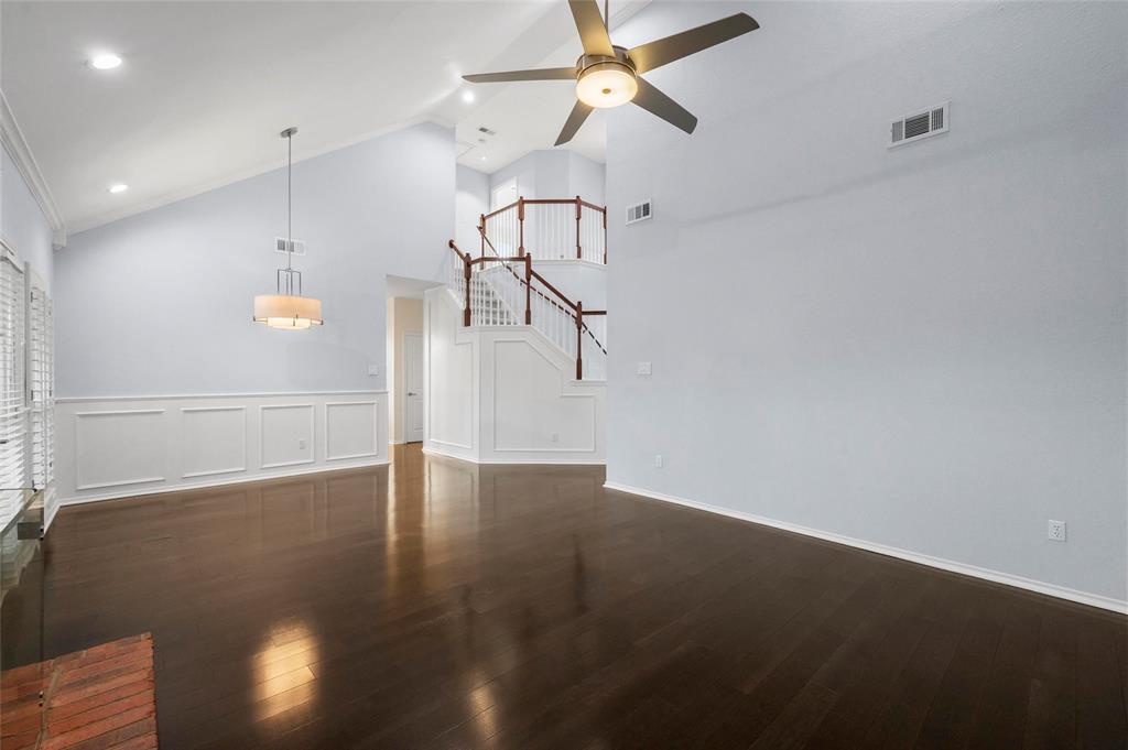 1819 Sandalwood Lane