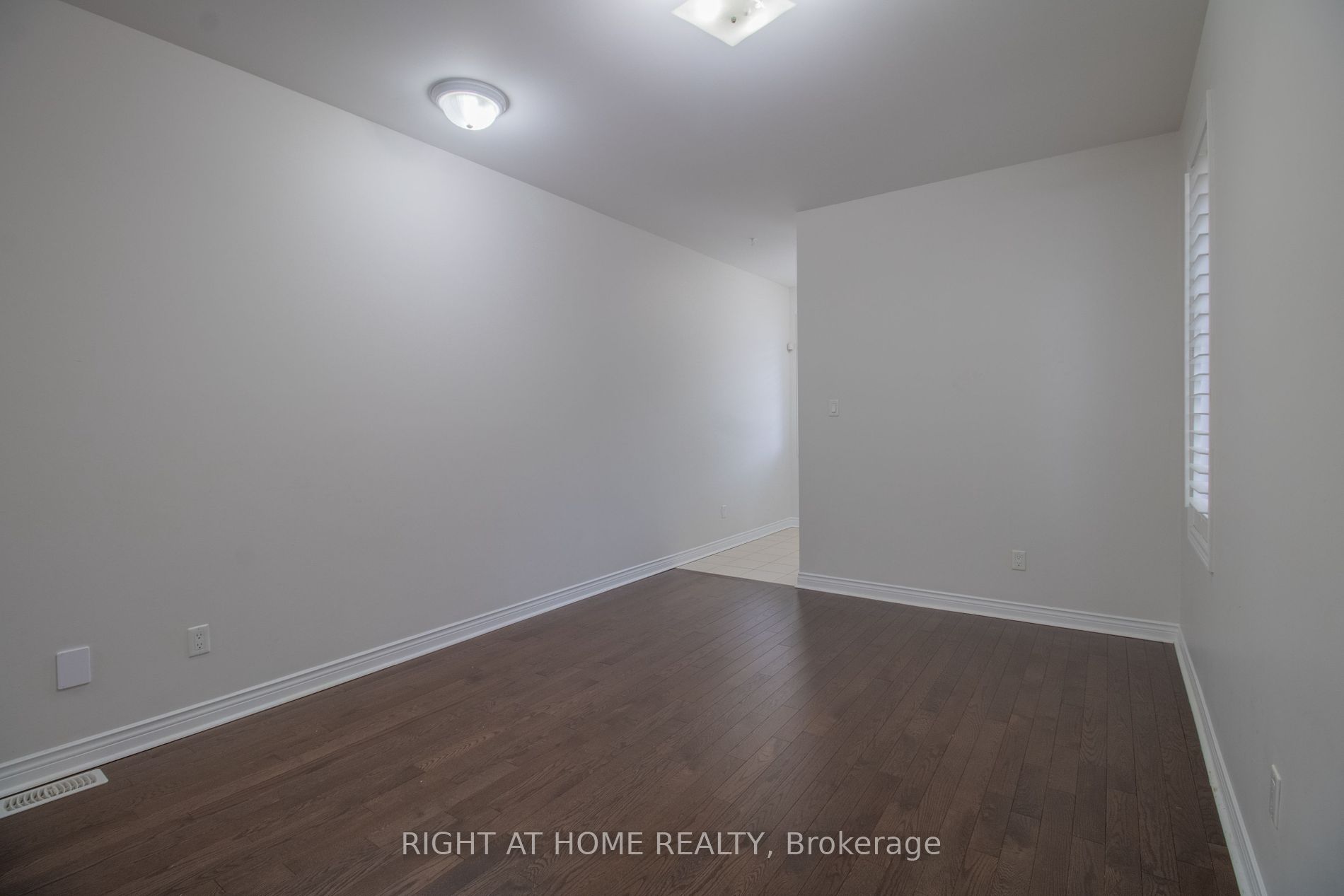 29 Keith-Wright Cres