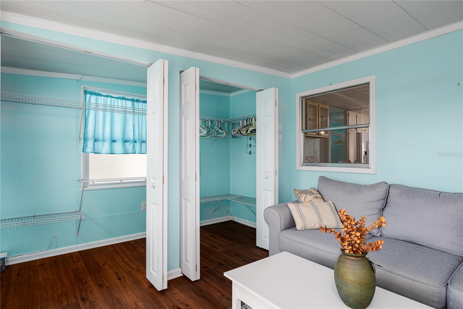 1003 45th Avenue Drive E