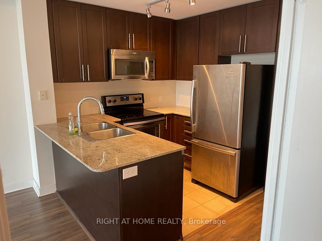 3985 Grand Park Dr 2001