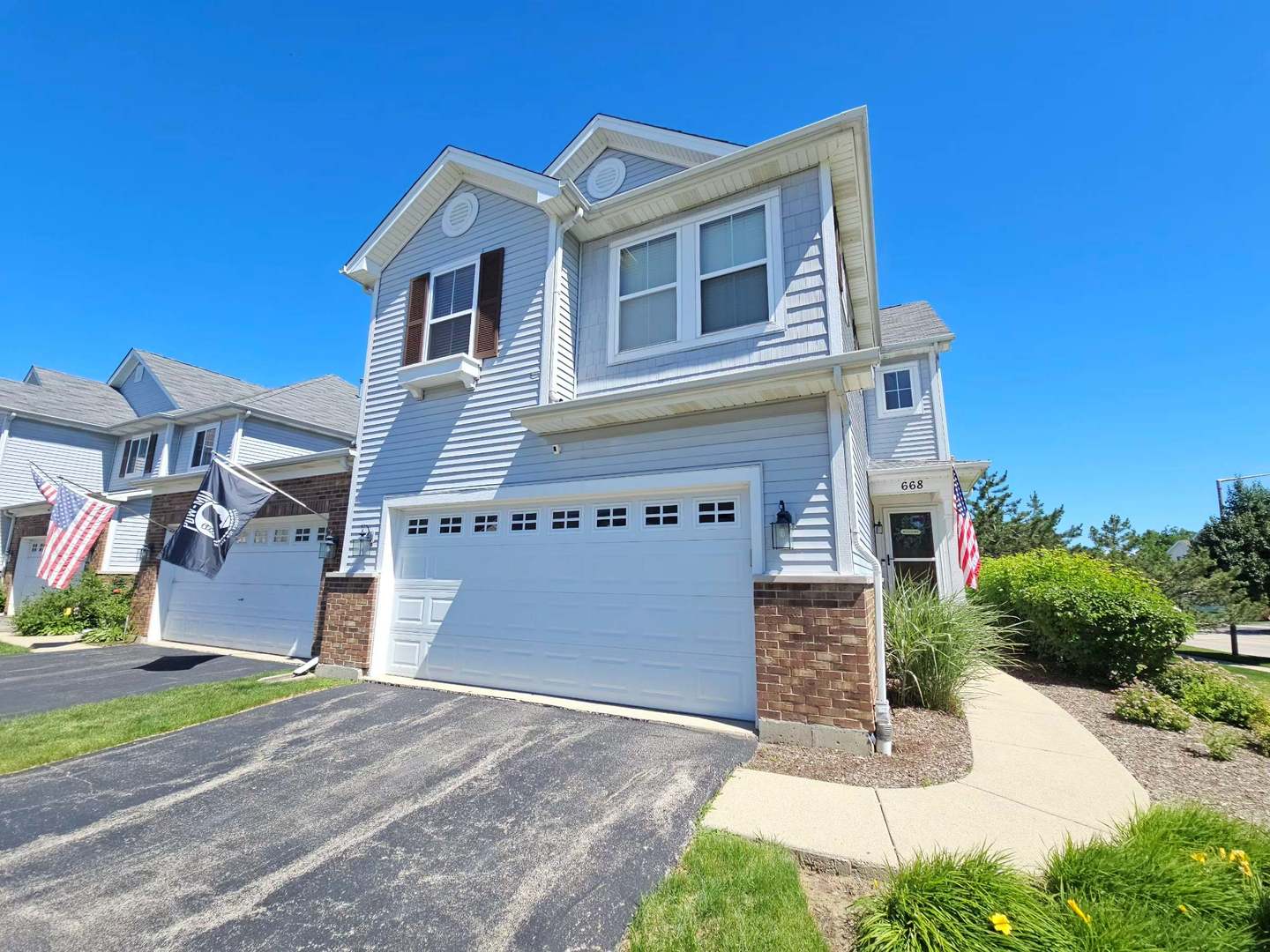 * FANTASTIC 2 STORY * 1971 SQ FT END UNIT * LARGE ENGLISH BASEMENT * 17 FT FOYER * BEAUTIFUL KITCHEN W/ GRANITE COUNTER TOPS & BREAKFAST BAR & BONUS COFFEE BAR * BIG LIVING ROOM W/ WALL OF SUNSHINE COMING THROUGH * SLIDING GLASS DOORS LEADS TO NEW DECK & LOWER PATIO* 17 X 14 MASTER BEDROOM W/ LARGE MASTER BATH - DUAL VANITIES - WALK IN SHOWER - HUGE SOAKING TUB * LARGE ENGLISH BASEMENT READY TO BE FINISHED * FURNACE 2025 * WATER HEATER 2026 * DECK 2025 * THIS END UNIT HAS SO MANY WINDOWS LETTING THE SUNSHINE IN * THERE'S  NO PLACE LIKE HOME...