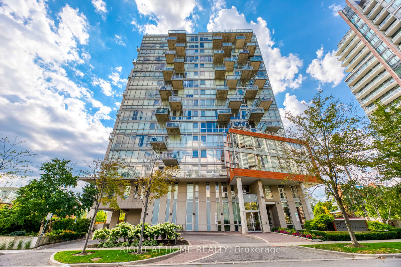 30 Canterbury Pl 1207