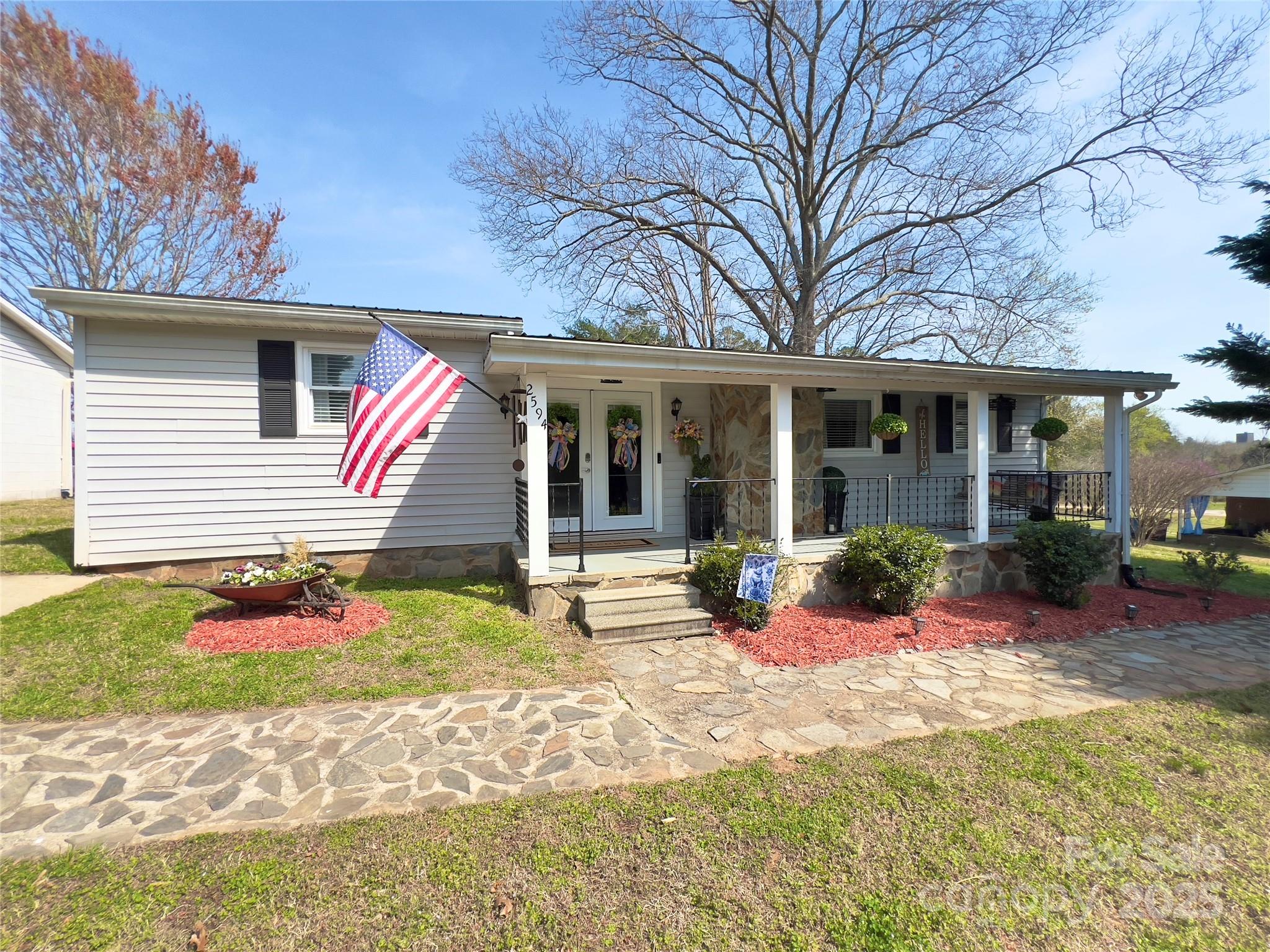 2594 Baker Circle