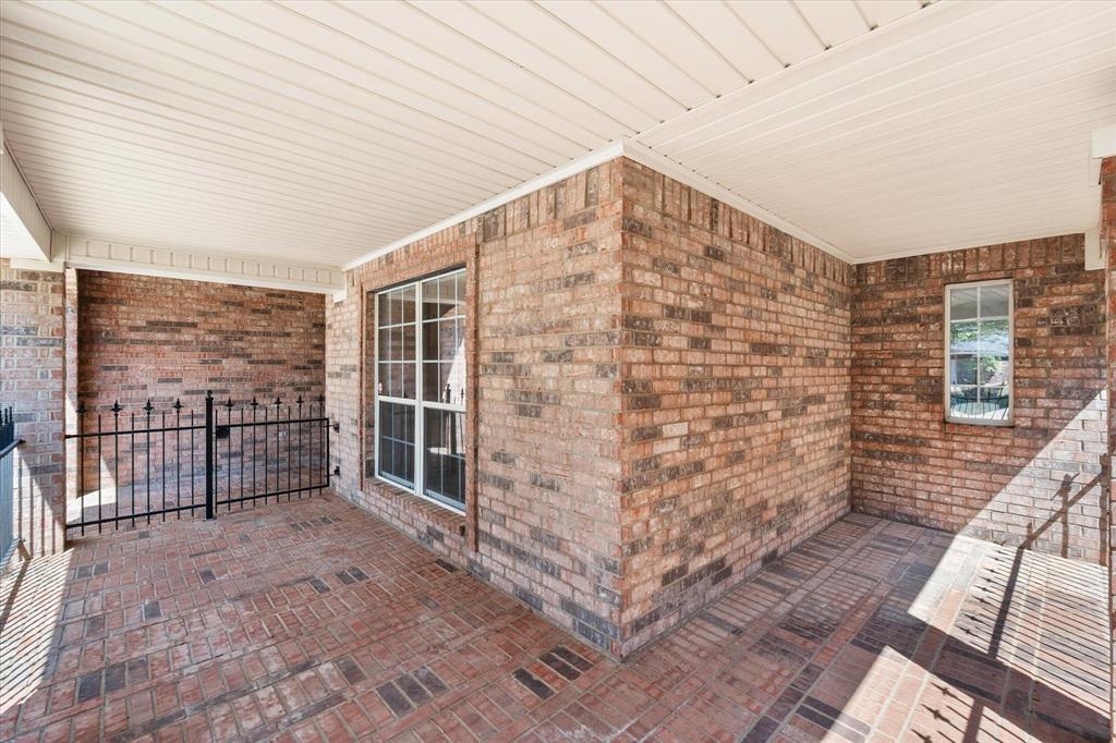 2724 Forest Lake Drive