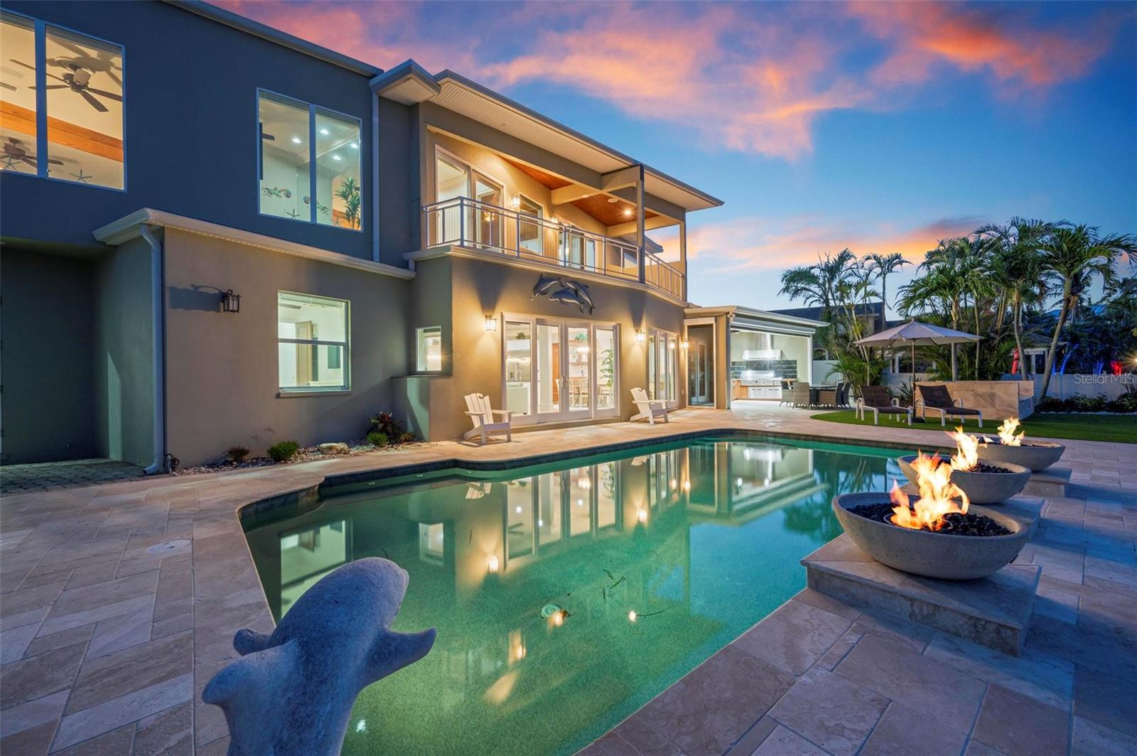 606 Crestwood Lane