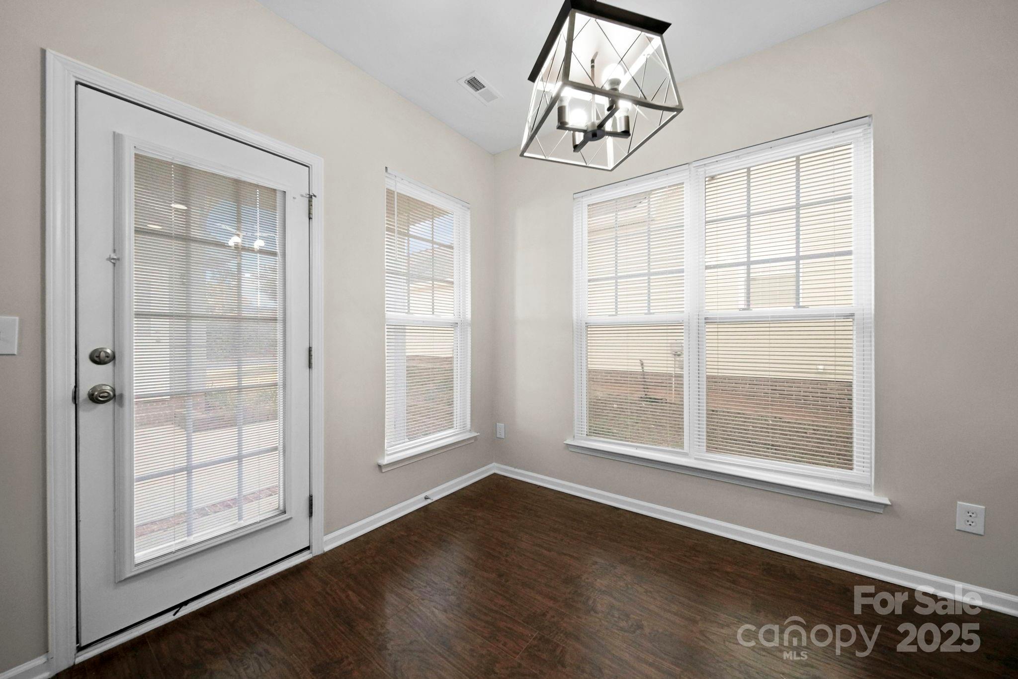 136 E Morehouse Avenue