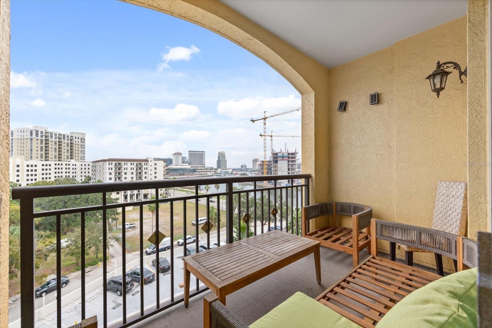 345 Bayshore Boulevard 706