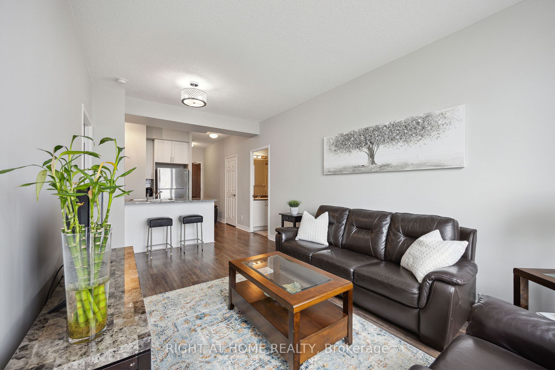 339 W Rathburn Rd 819