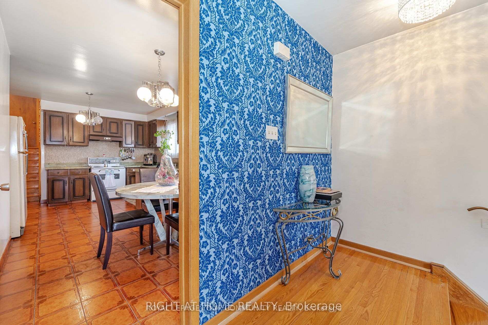 65 Plunkett Rd