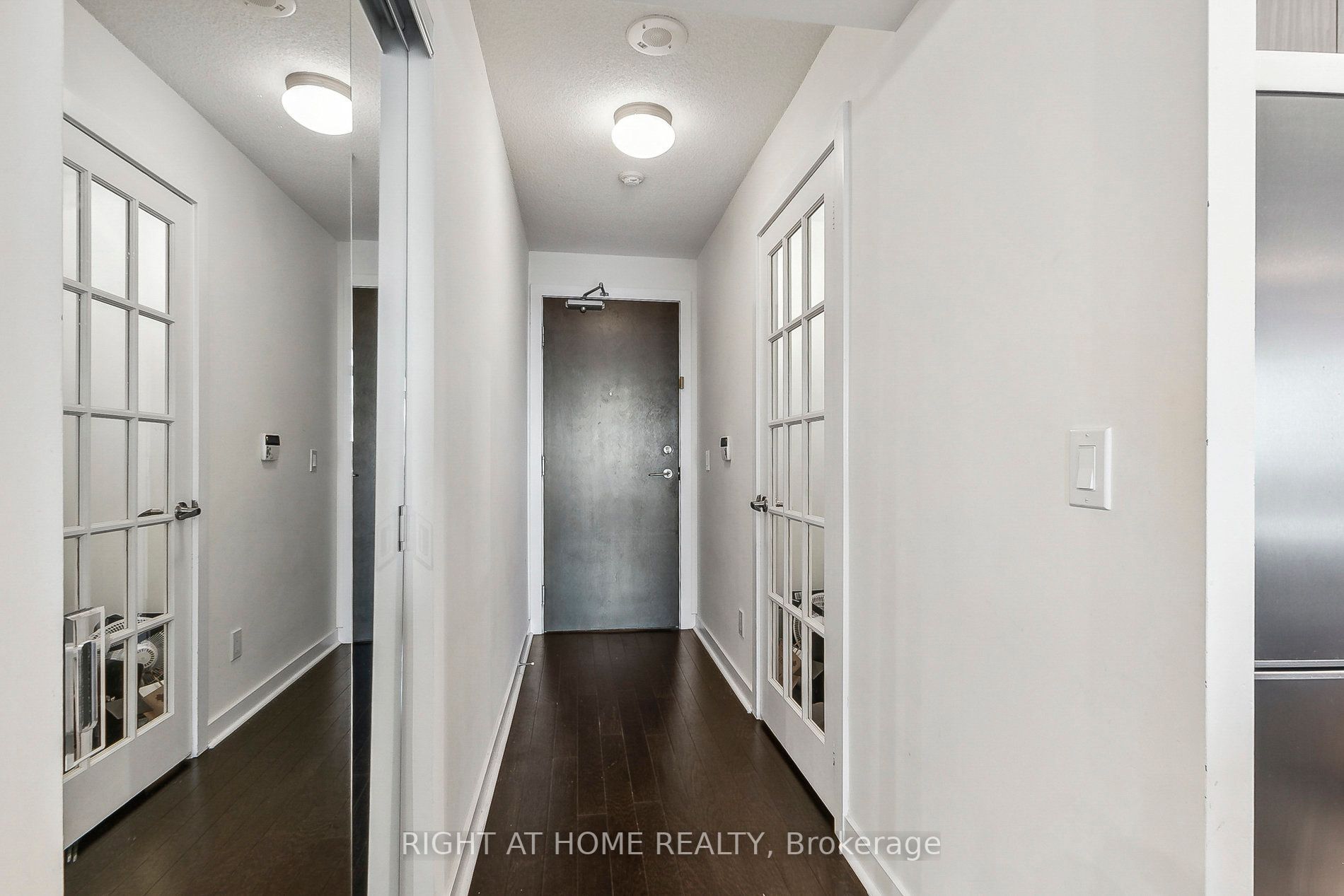 50 Lynn Williams St 1506