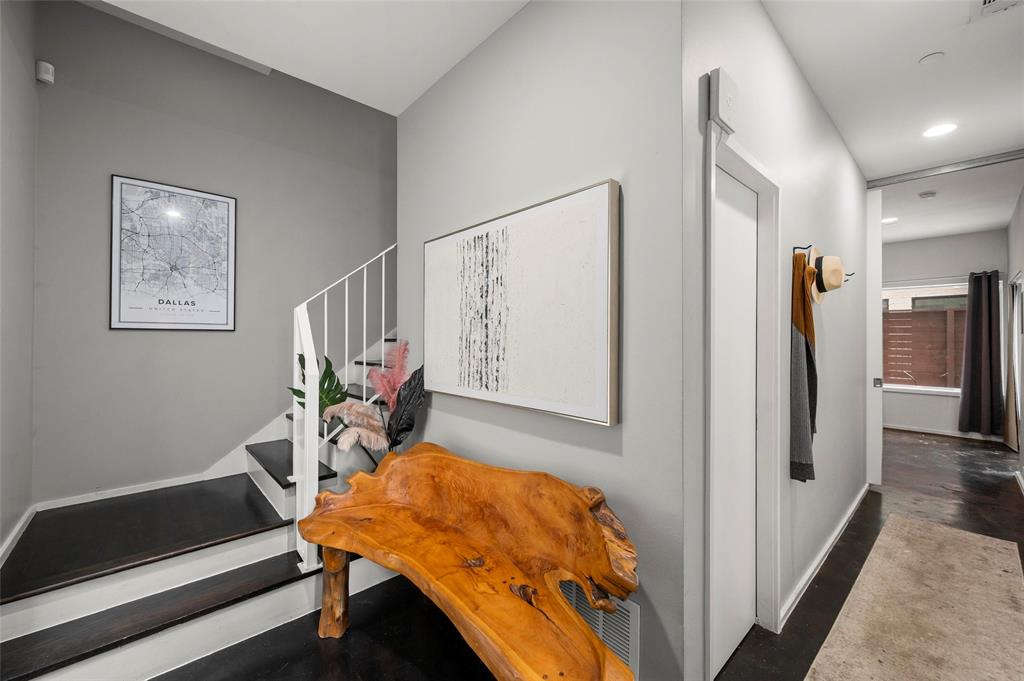 5205 Capitol Avenue 9