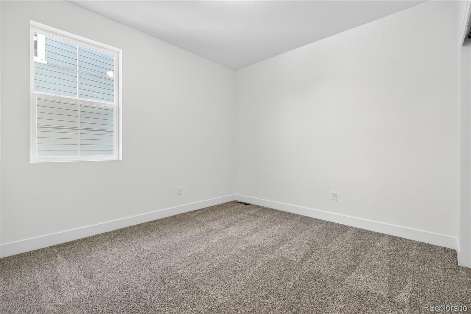 4285 Ridgewalk Point